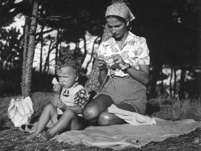Hanna Jankowska z synem Piotrem, 1951