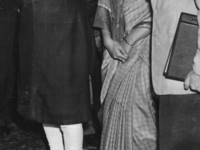 Od lewej: J. Nehru, I. Gandhi i SJ